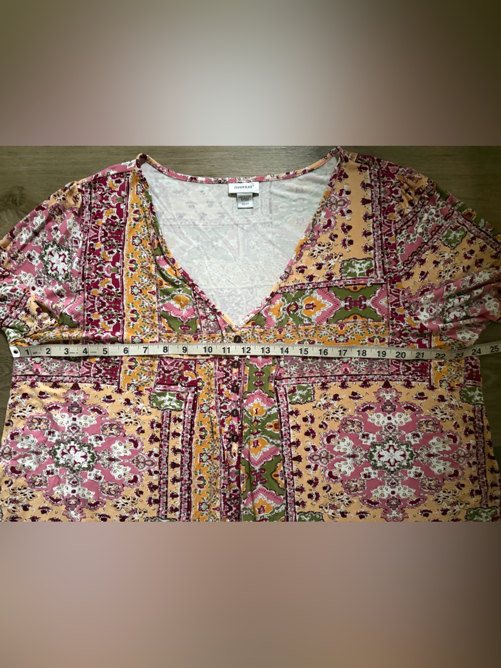 AVENUE Floral Patchwork Tunic Top EUC - Picture 2 of 5